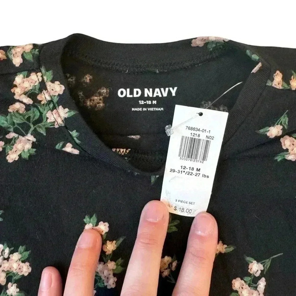 Old Navy Printed Long-Sleeve T-Shirt for Baby Girls - Picture 3 of 4